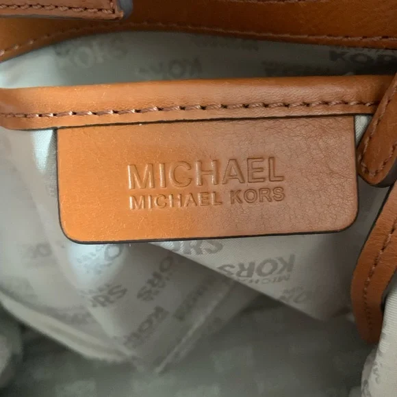 RARE!! Michael Kors Gansevoort bag - Picture 11 of 12